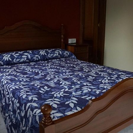 Pension Castro Parrillada ซาโมส ภายนอก รูปภาพ