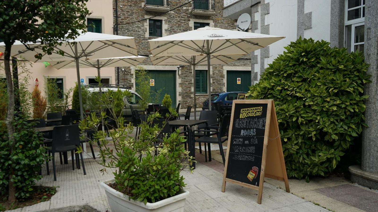 Pension Castro Parrillada ซาโมส ภายนอก รูปภาพ