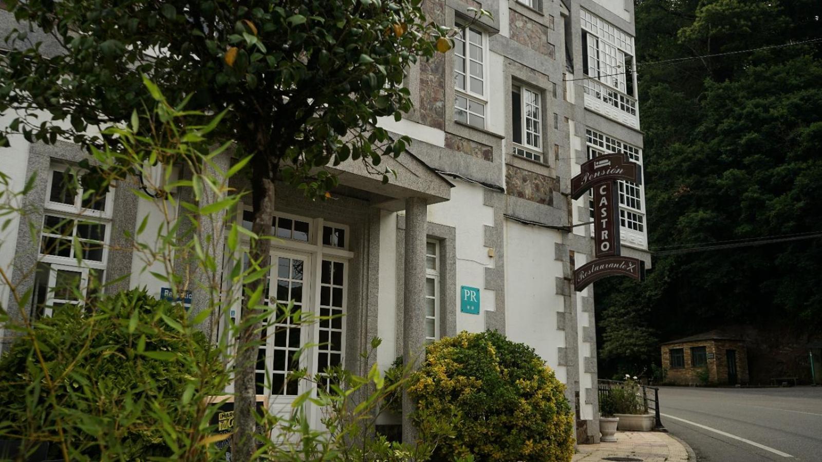 Pension Castro Parrillada ซาโมส ภายนอก รูปภาพ